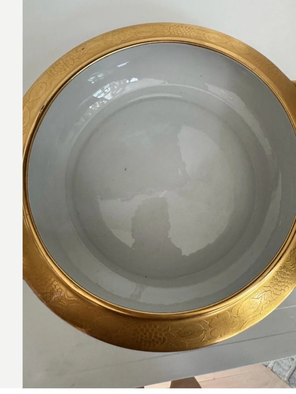 Gold-Trimmed Berry Pattern Covered Casserole Dish - White and Gold